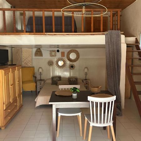 Studio Olmeto Olmeto  Luaran gambar